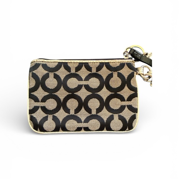Coach Poppy Signature C Patterned Wristlet - Picture 4 of 6